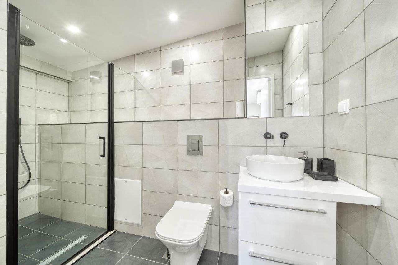 Chic Rooftop Studio W/ Terrace - Near Acropolis Athen Exterior foto